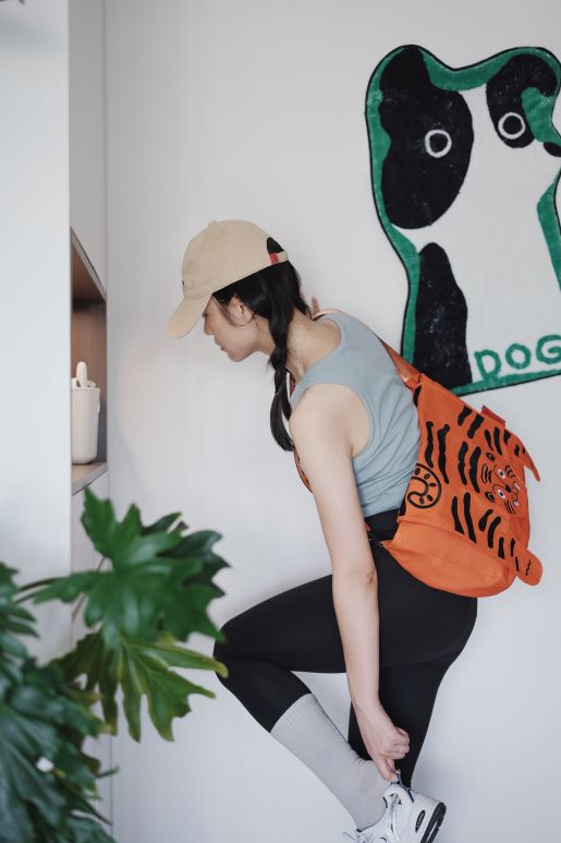 Large Capacity Commuter Crossbody Canvas Bag - RUOYU