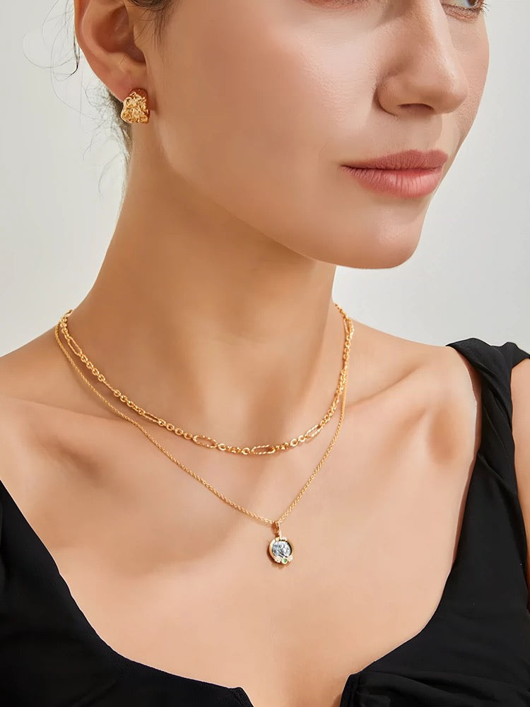 Jo Mavia Retro Coin Shape Necklace