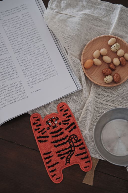 Mighty Dragon Fabric Embroidered Coaster - RUOYU
