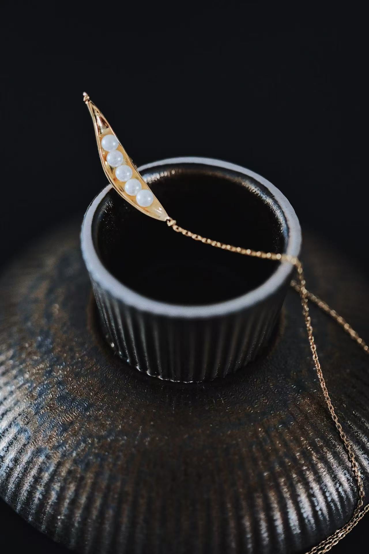 Jo Mavia Pearl Beads Necklace