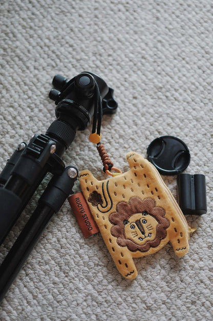 Ruoyu Studio Lion-Animal Fabric Earphone Case Coin Purse Key Pouch