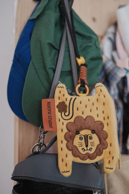 Ruoyu Studio Lion-Animal Fabric Earphone Case Coin Purse Key Pouch