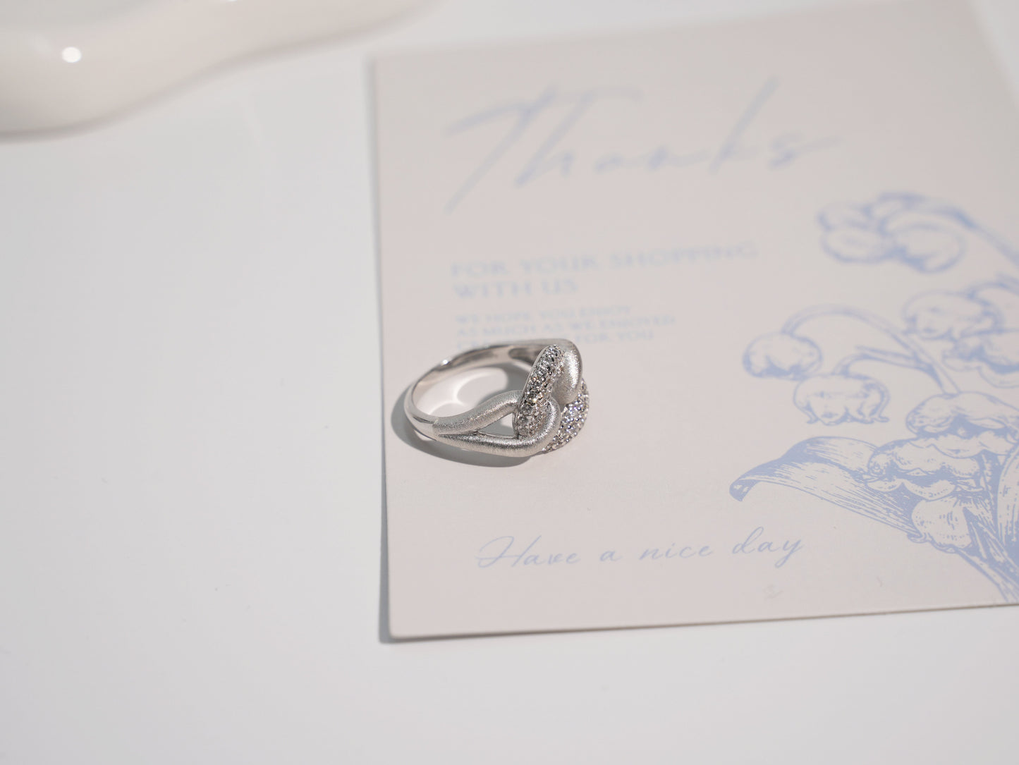 Jo Mavia Twisted Glow Ring