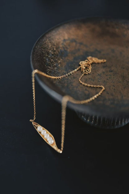 Jo Mavia Pearl Beads Necklace